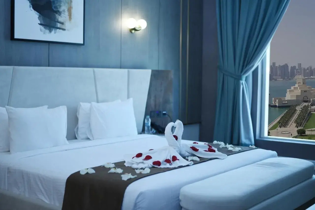 Double Suite with sea view (full double bed)