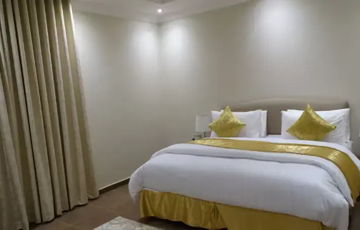 1 Bedroom Double Suite (full double bed)