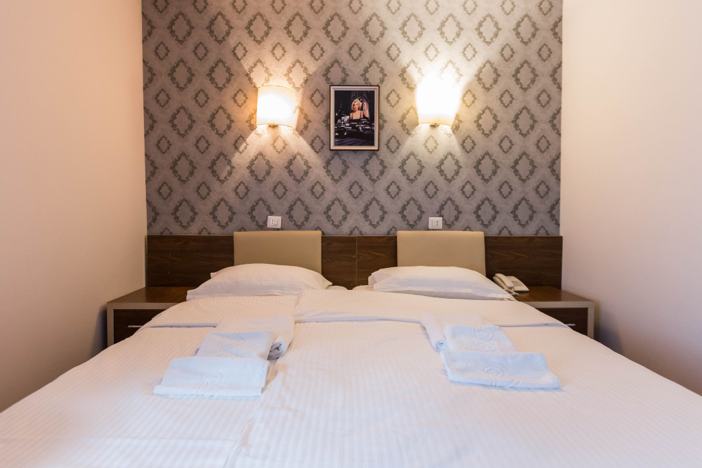 Herculum room