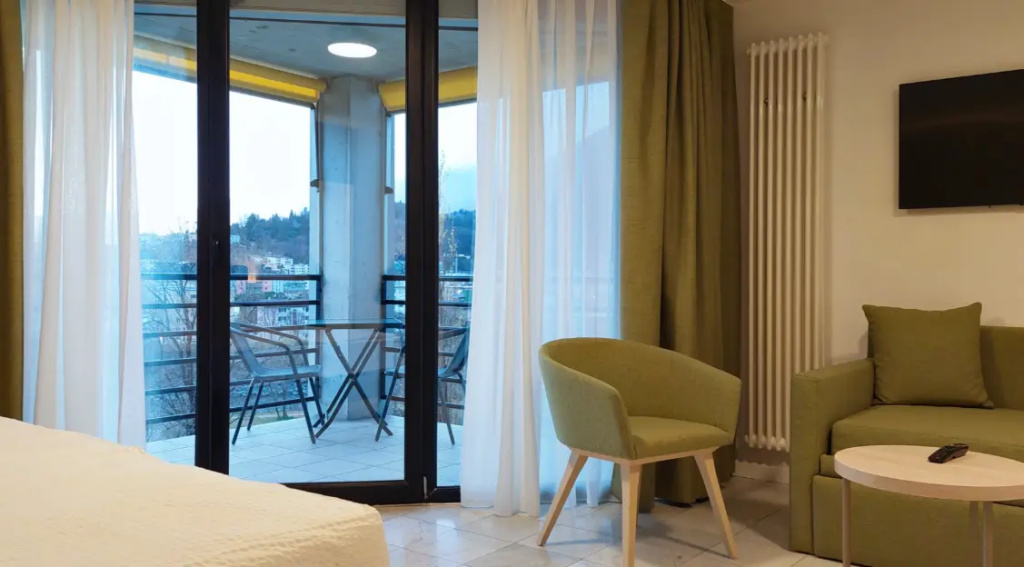 Superior Double room (full double bed)