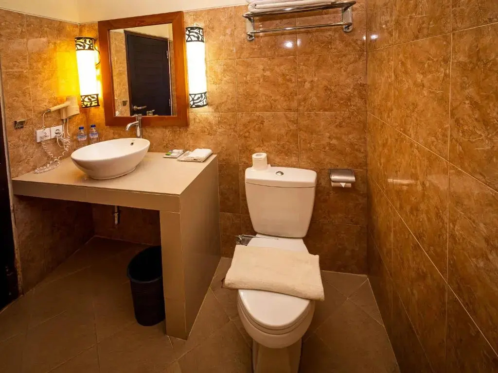 Yulia Beach Inn Kuta - Chambres