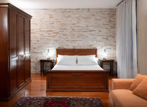 Deluxe Double Studio (full double bed)