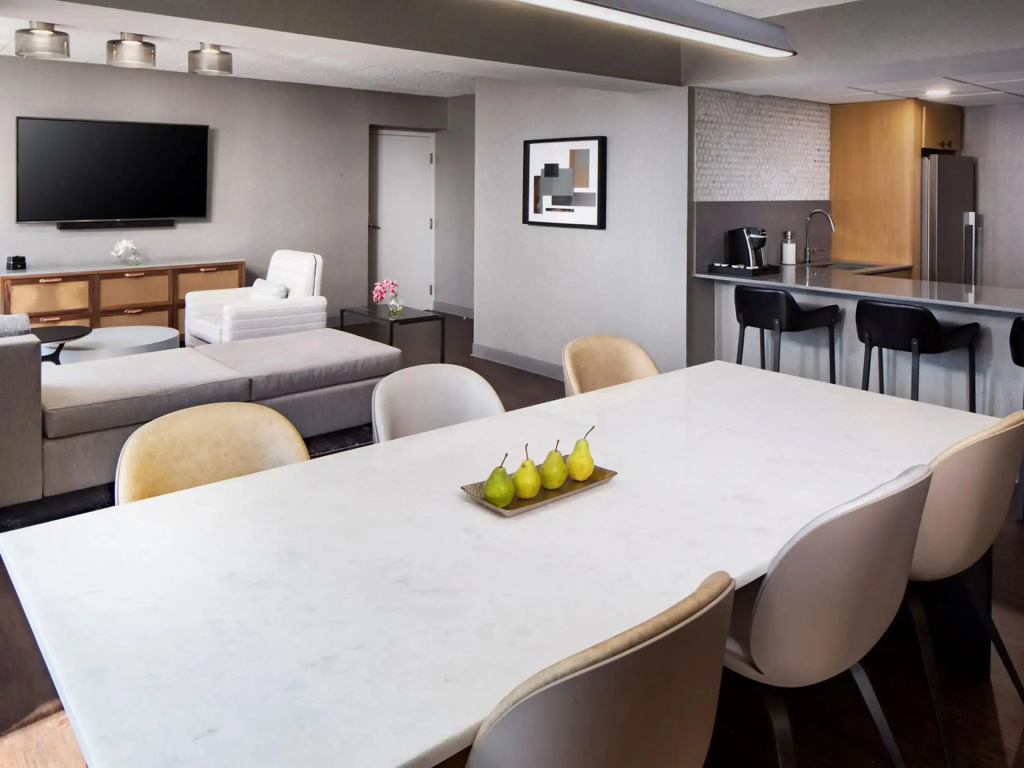 1 Bedroom Quadruple Suite