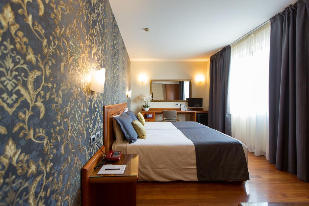 Двухместный номер Superior 2 отдельные кровати в Hotel Palace Verona