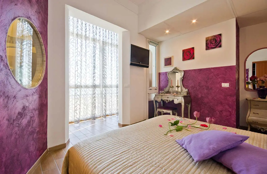 Double Junior Suite (full double bed)