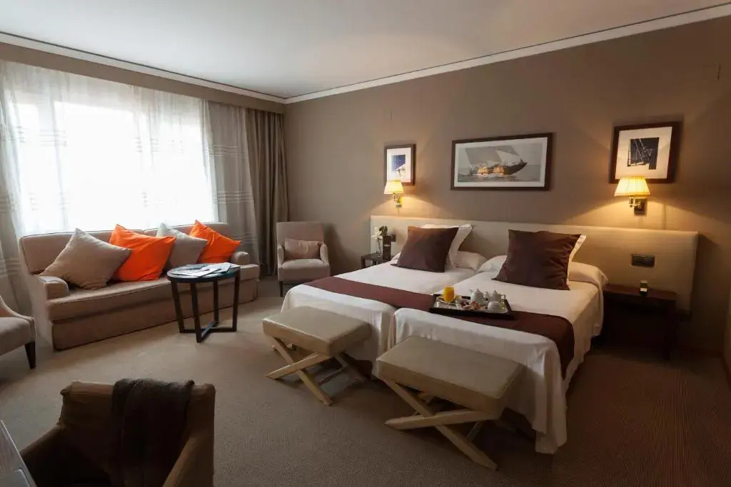 Double Junior Suite (twin beds)