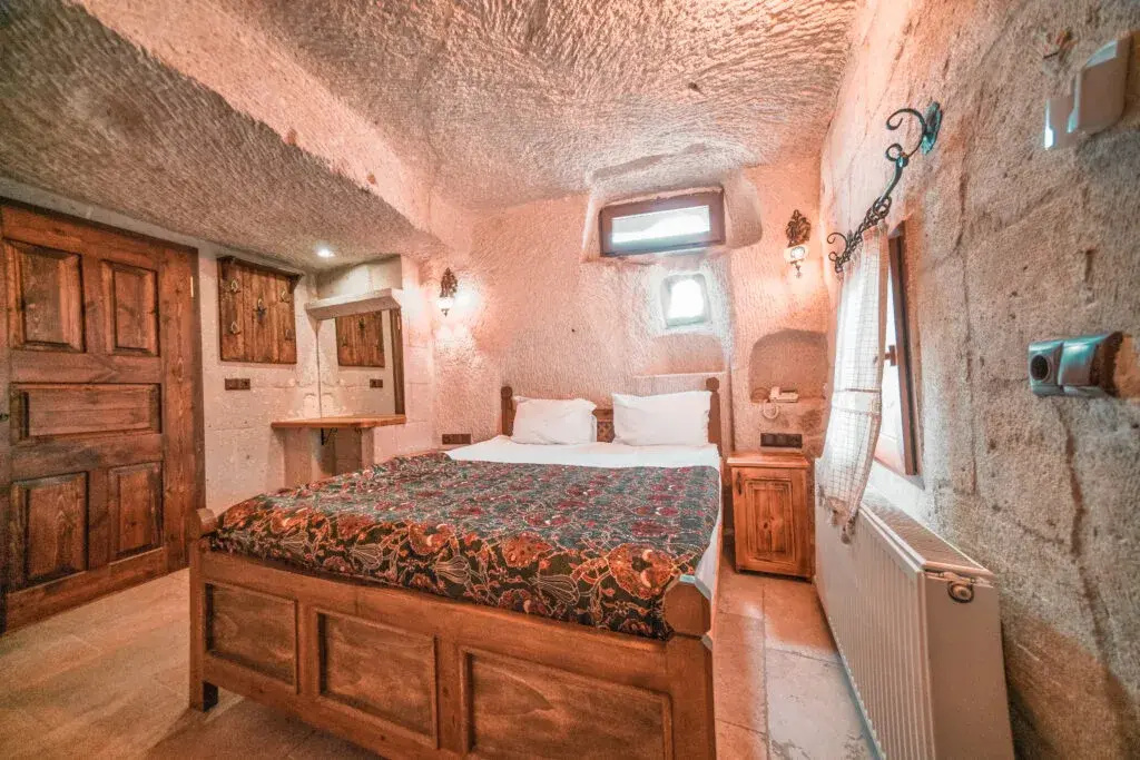 Fairy Chimney Cave Double room (full double bed)