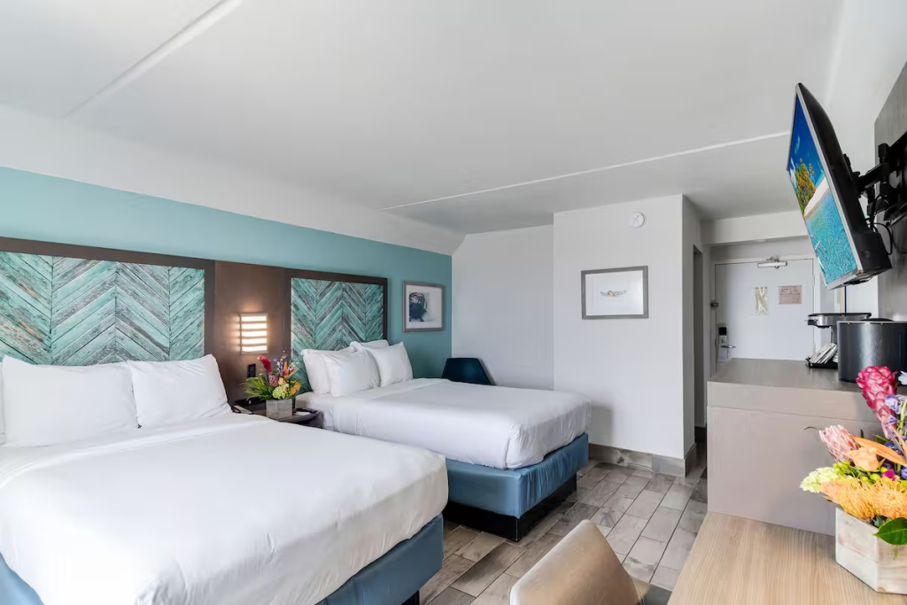 Standard Quadruple room with ocean view