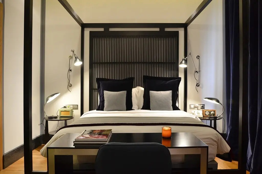 Browns Central Hotel - Chambres