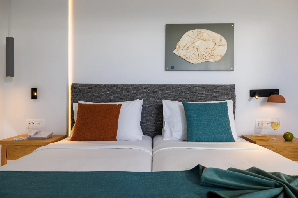 VIP Double Suite with sea view (twin beds)
