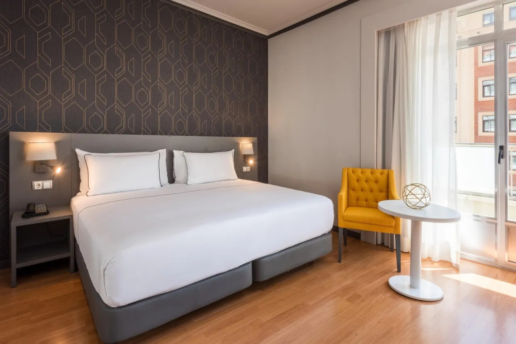 Standard Double room with view (full double bed)