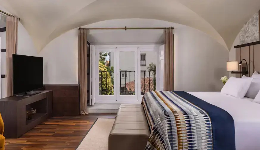 Double Junior Suite with view (full double bed)
