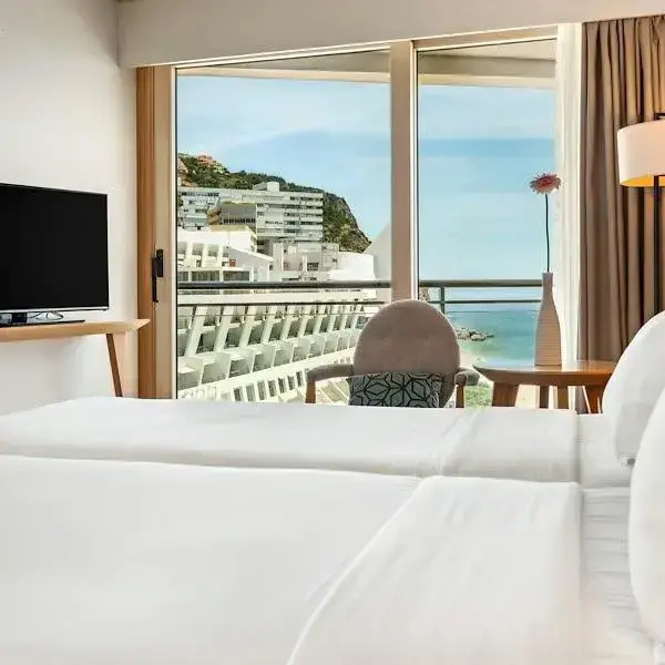 Sesimbra Oceanfront Hotel - Chambres