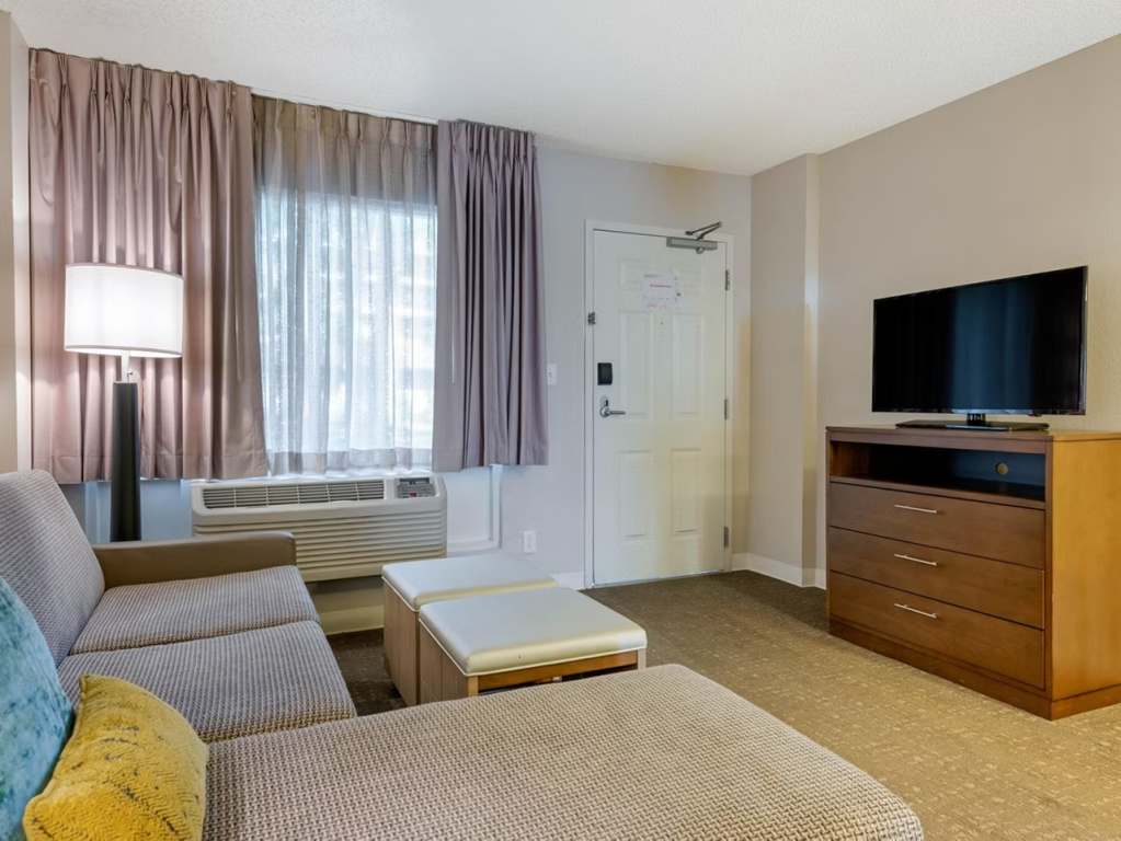 Staybridge Suites Orlando Royale Parc Suites by IHG - Chambres