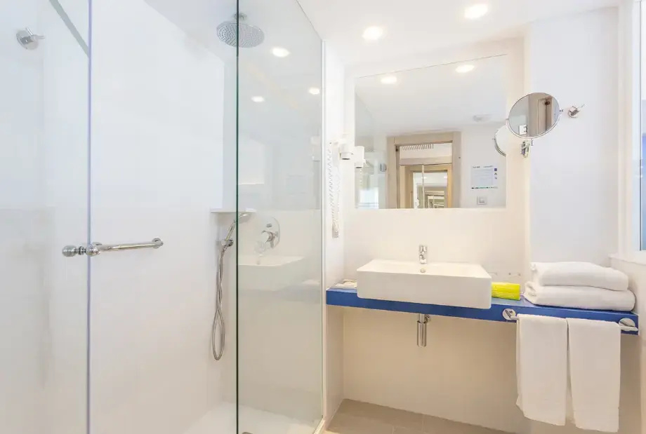 Globales Janeiro Hotel - Chambres