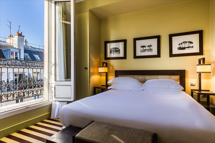 Double Junior Suite (full double bed)