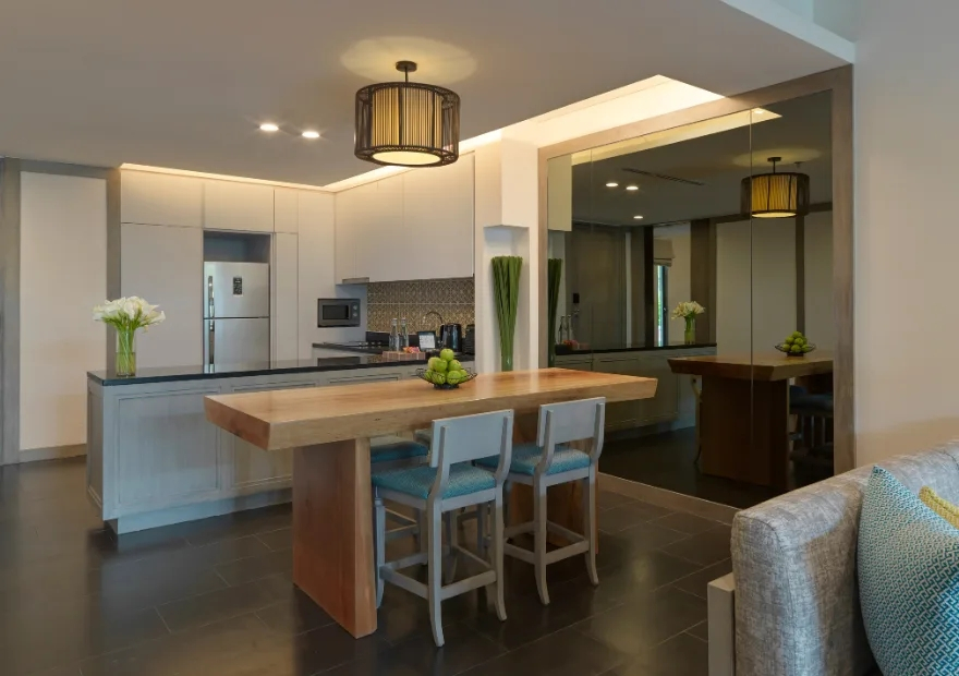 Четырёхместный люкс Pool с 2 комнатами в Anantara Mai Khao Phuket Villas