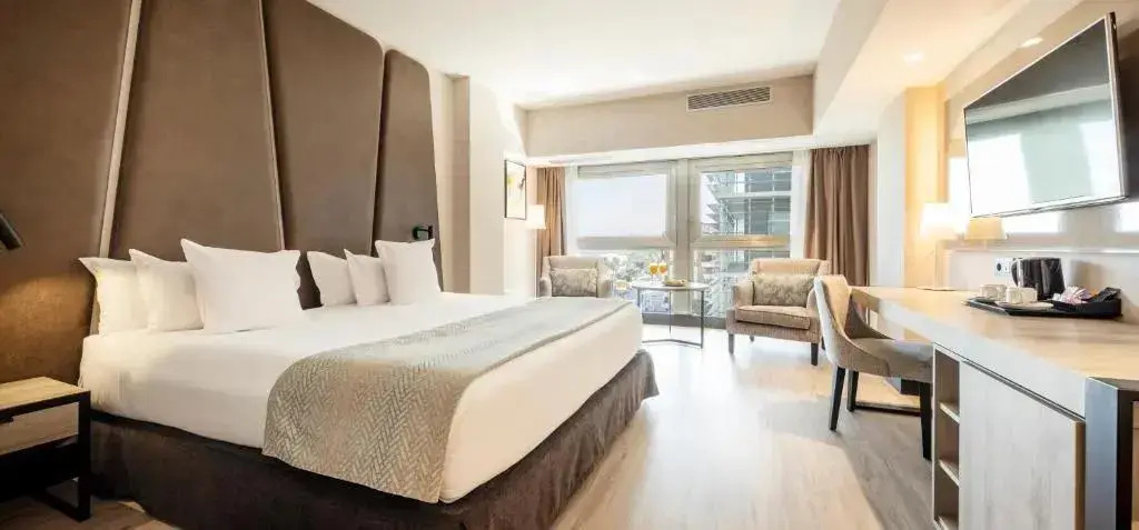 Superior Double room (full double bed)