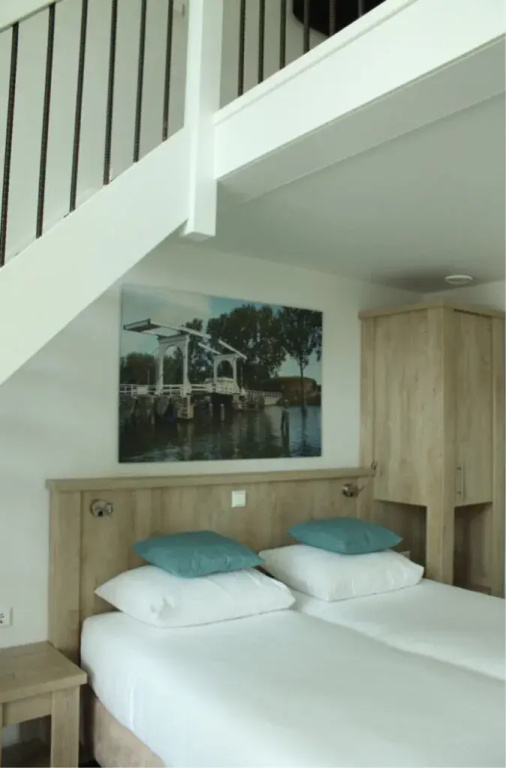 Double Studio (full double bed)