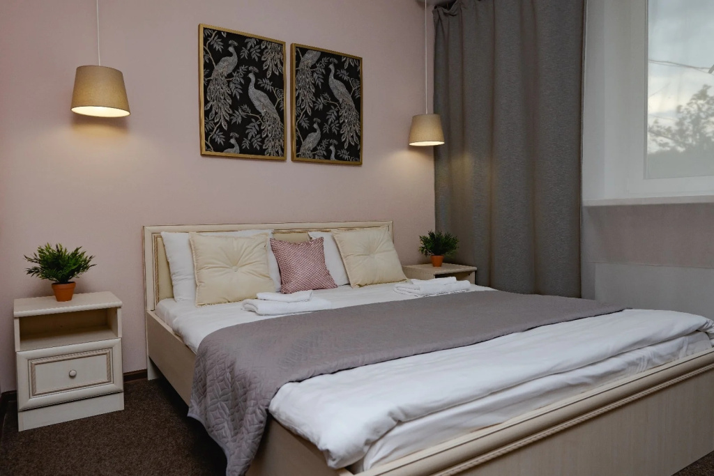 Double Suite (full double bed)