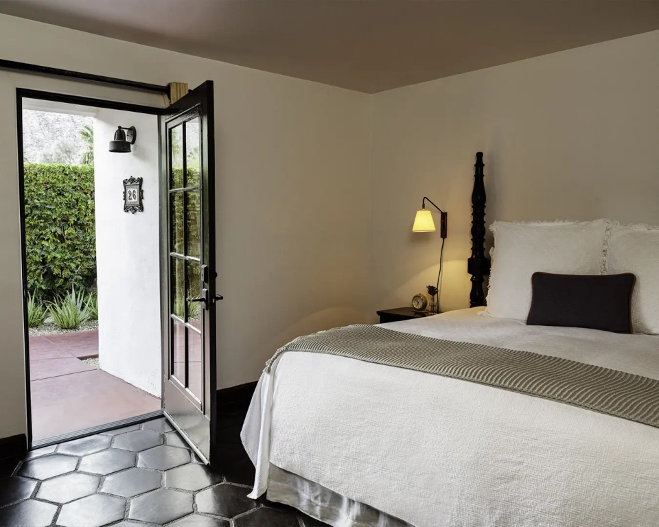 Deluxe Double room (twin beds)