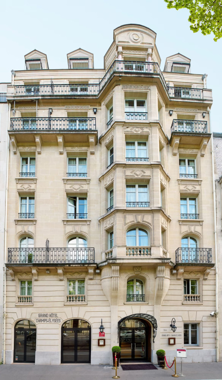 Grand Hotel Champs-Elysees — фото