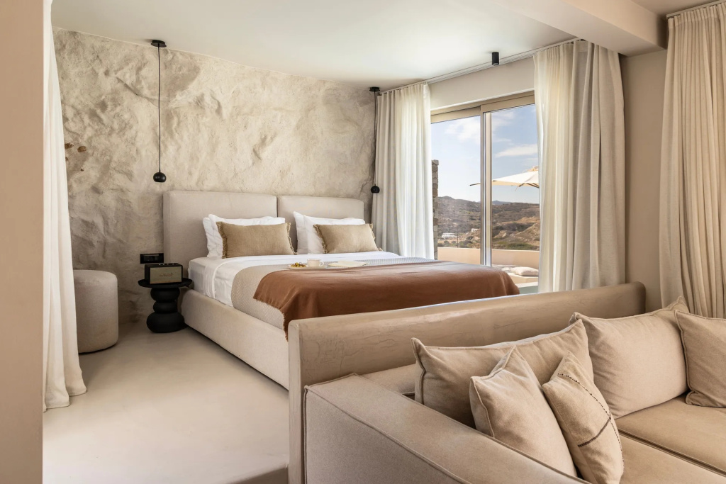 Double Suite with sea view (full double bed)