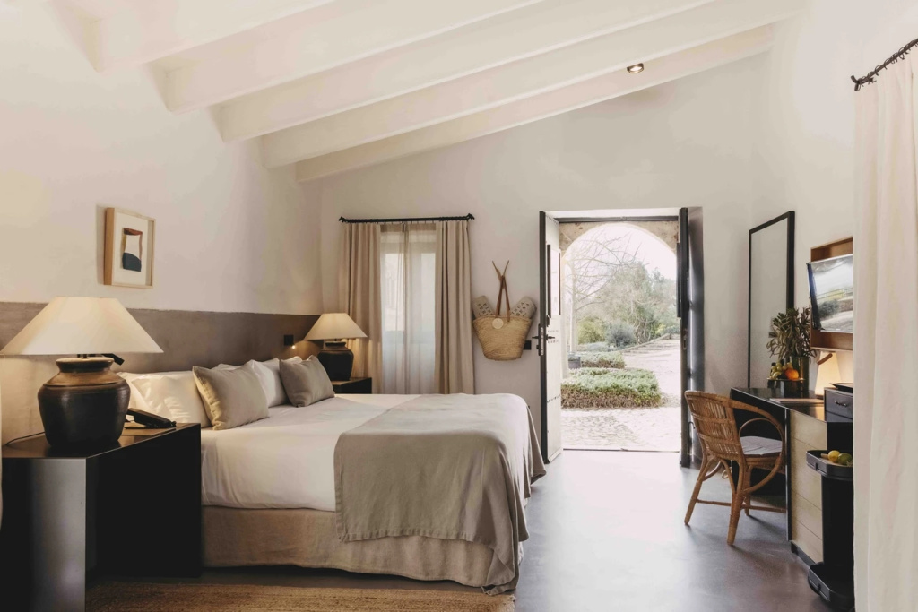 Deluxe Garden Terrace Double room (full double bed)