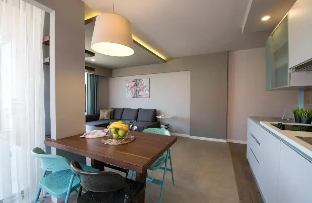 1 Bedroom Vintage Suite