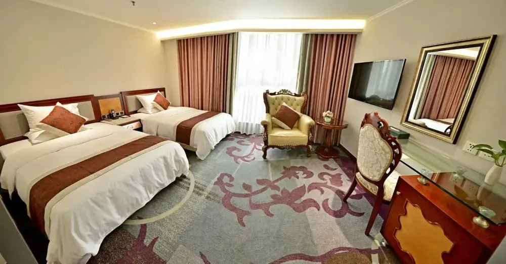 Business Double Suite (twin beds)