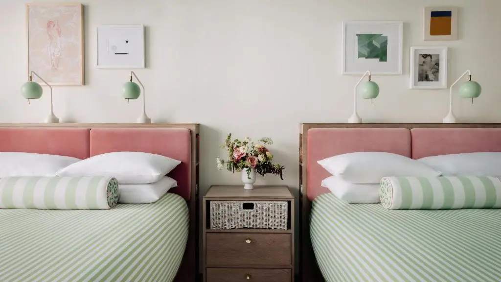 Double room (twin beds)