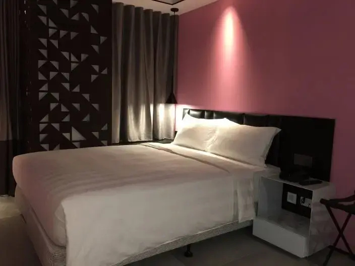 Elegant Soho Double room (full double bed)