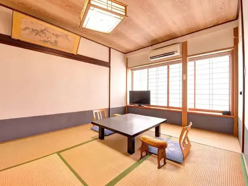 Kappo Ryokan Shiroyama - Chambres