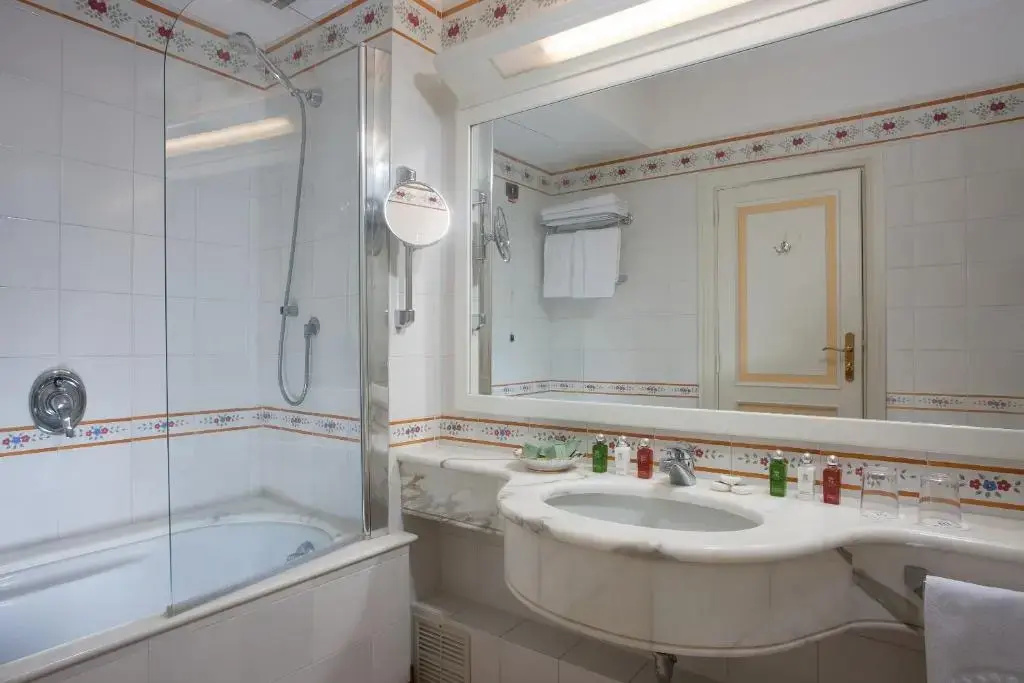 Grand Hotel Royal - Chambres