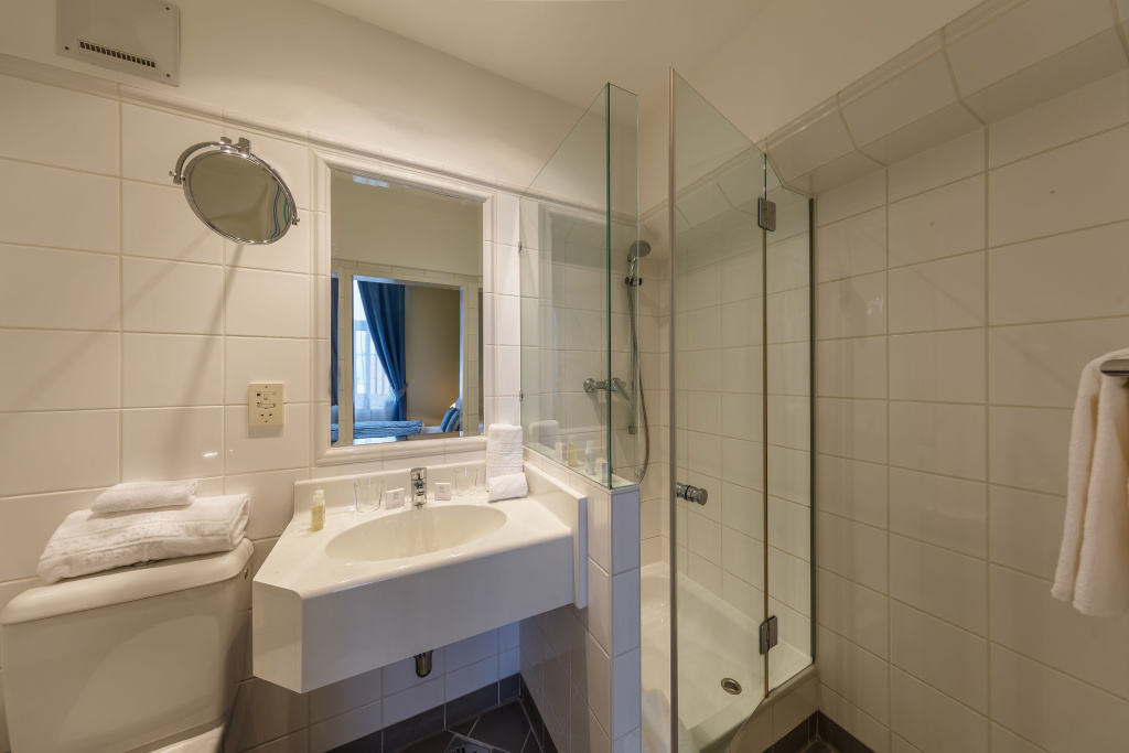 Double Junior Suite (full double bed)