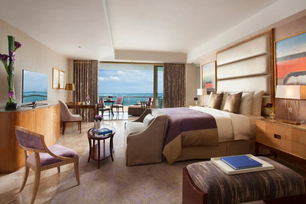 The Baron Double Suite beachfront (twin beds)
