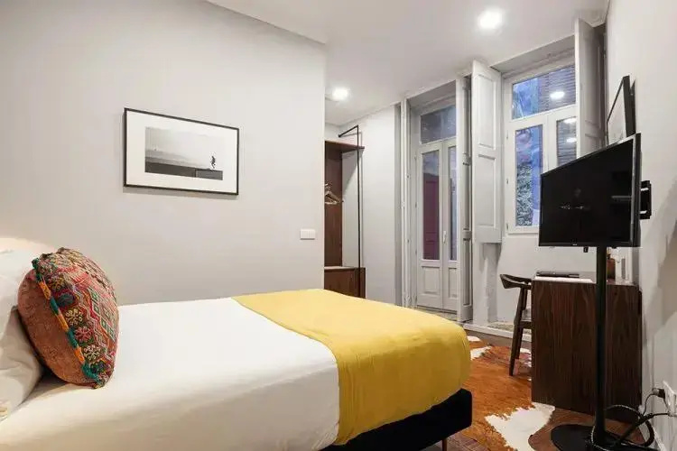 Deluxe Patio Two Double room with balcony (full double bed)