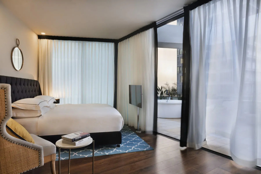 Terrace Outdoor Hot Tub Double room (full double bed)