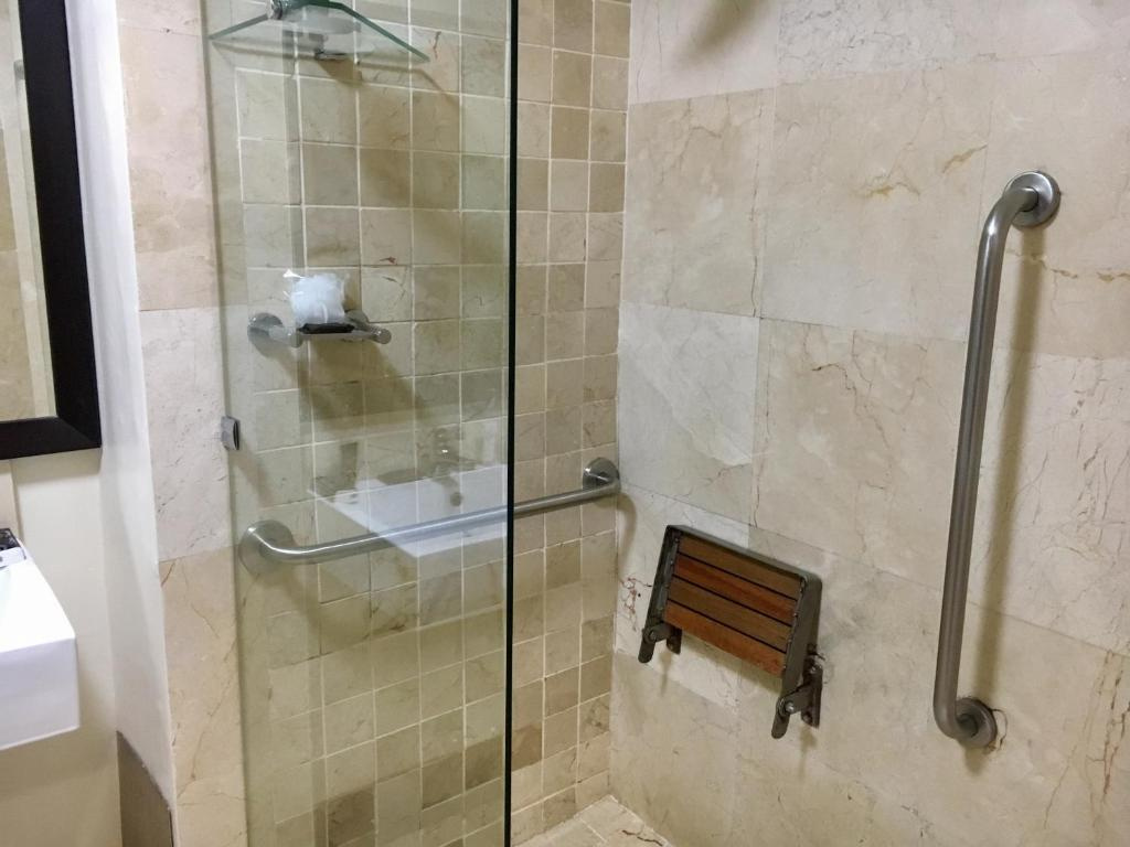 Belaire Suites - Chambres