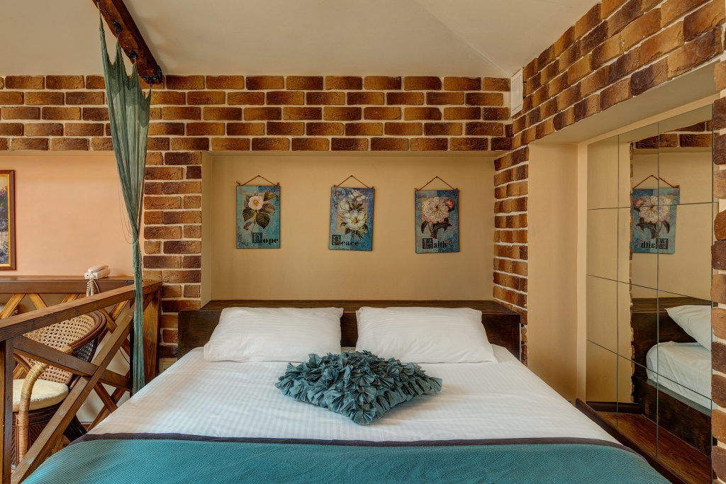Amsterdam Double Junior Suite (full double bed)