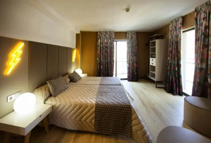 Standard Double room (full double bed)