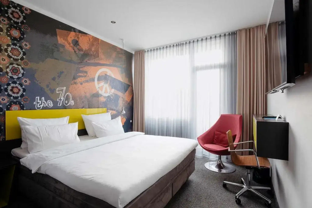 Cozy Small Double room (full double bed) (small)