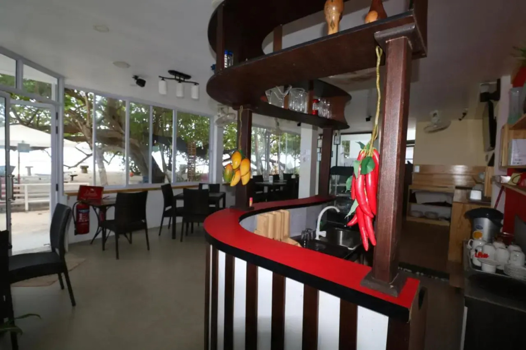 Liberty Guest House Maldives — фото
