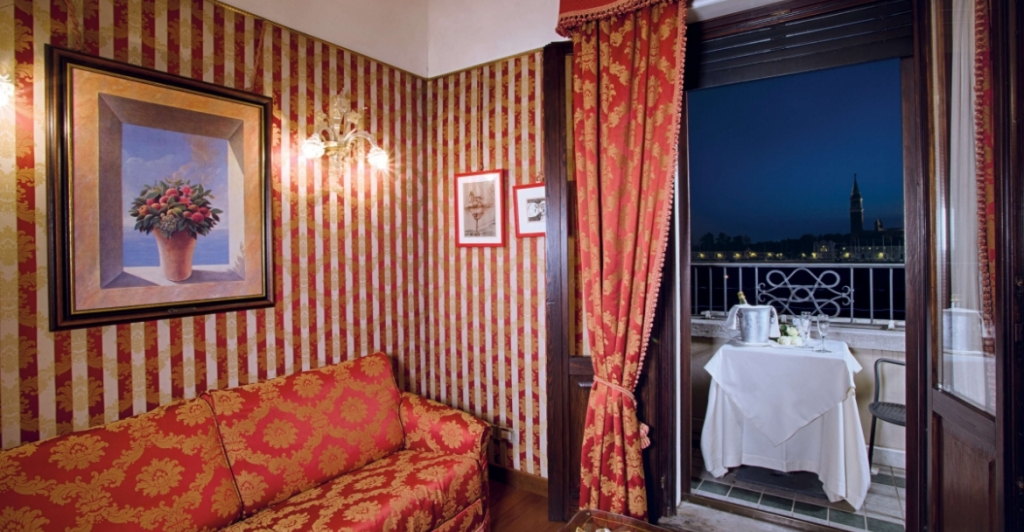 Hotel Locanda Vivaldi - Tap to explore photos
