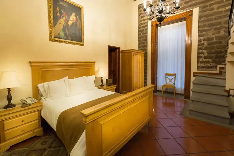 Velazquez Double (full double bed)