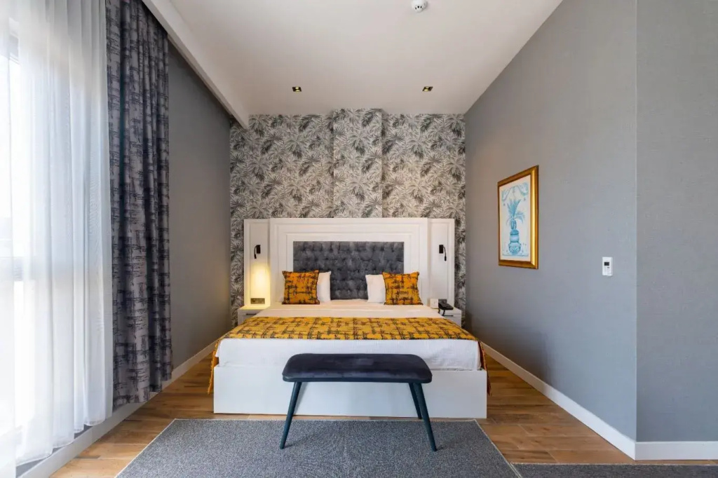 Superior Double room (full double bed)
