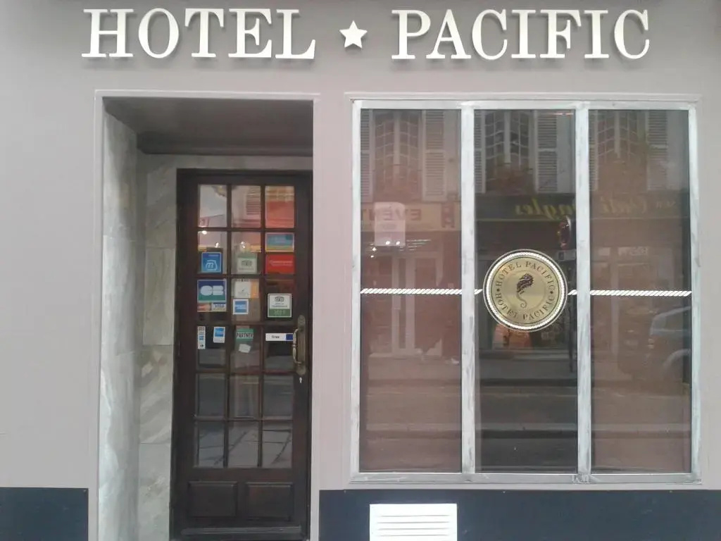 Pacific Hotel — фото