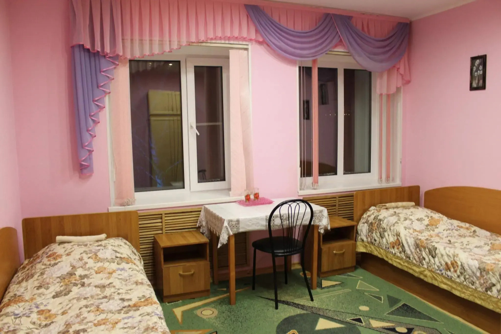 Economy Double room (twin beds)
