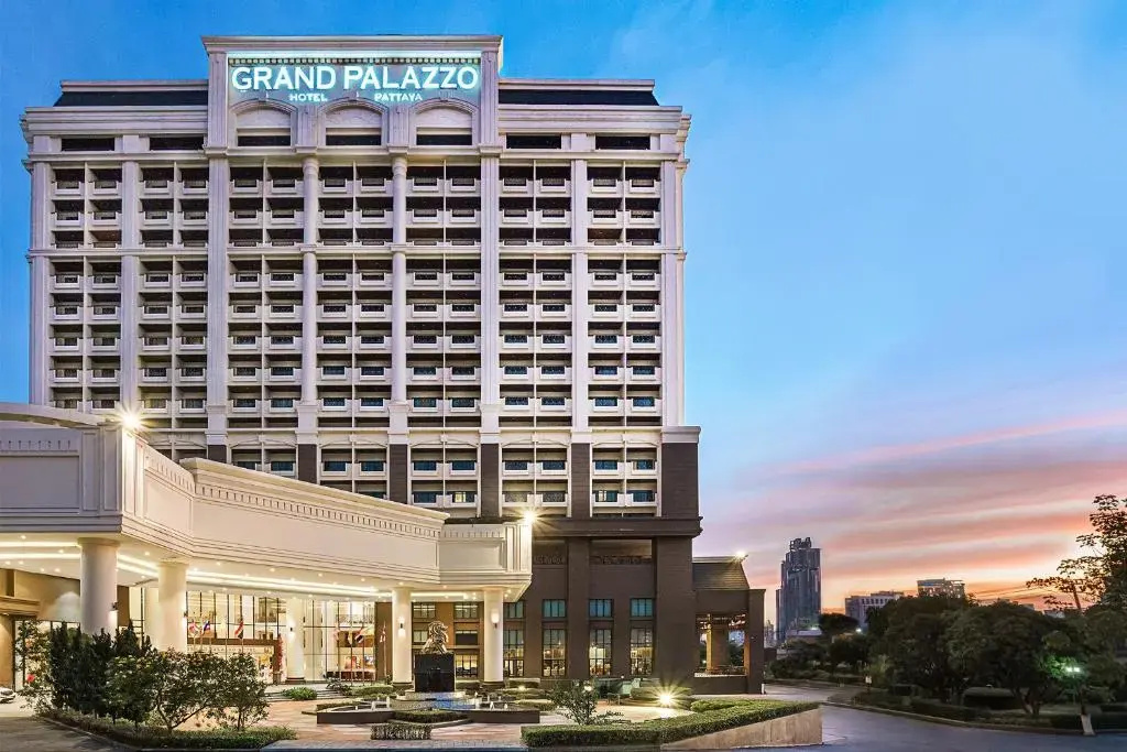 Grand Palazzo Hotel — фото