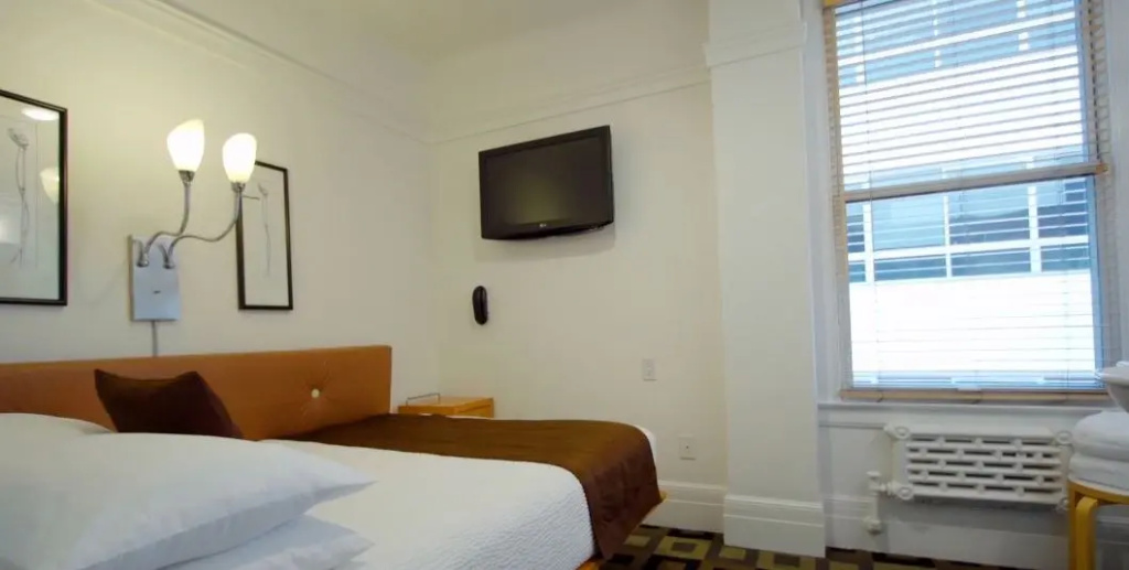 Double room (twin beds)